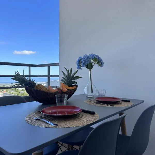 Appartement avec vue mer panoramique - Au Gré Du Soleil, hotel di Le Tampon