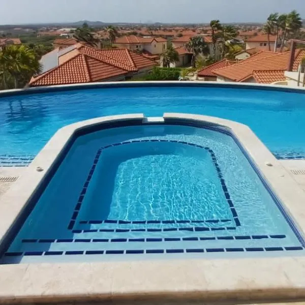 luxurious house with private pool in tierra del sol Resort&Golf, hotel a Palm-Eagle Beach