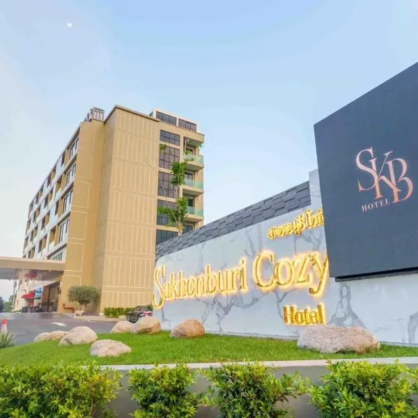 โรงแรมสาครบุรีโคซี่Sakhonburicozyhotel, hotelli kohteessa Samut Sakhon