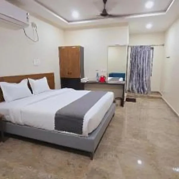 Hotel VAAMANA STAYS, hotel em Tirupati