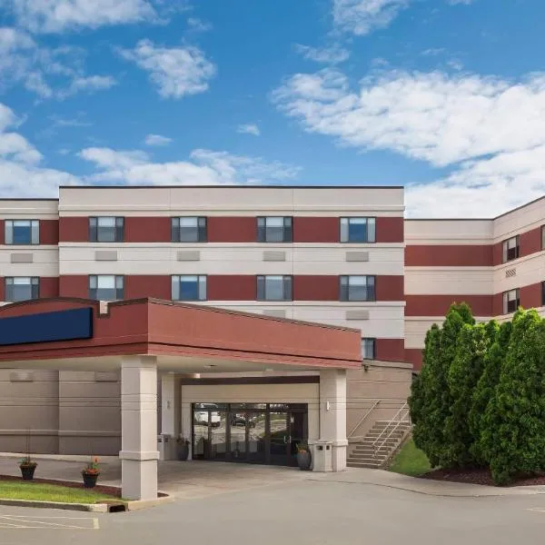 밀워키에 위치한 호텔 Royle Hotel Milwaukee Airport