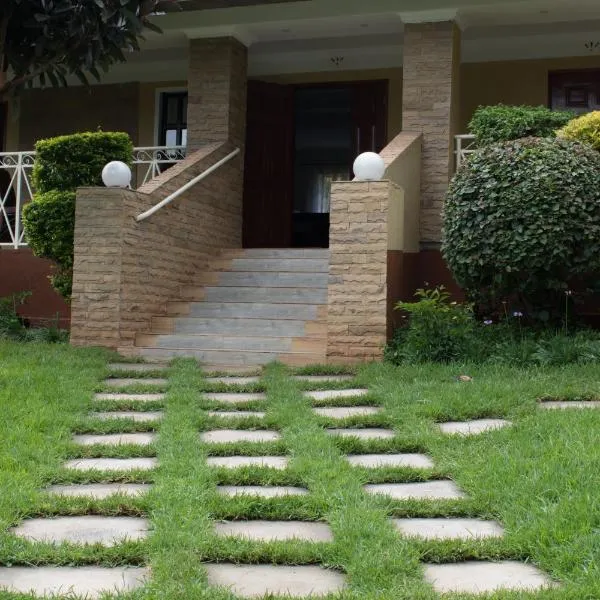 Mayas Suites, hotel di Nyeri