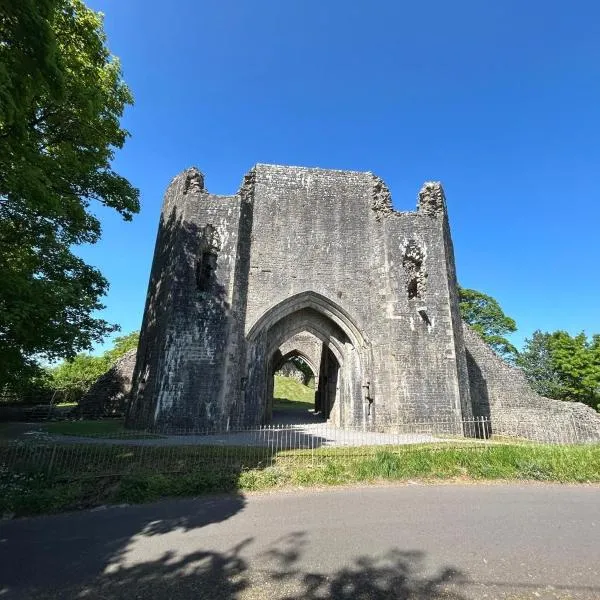Castle cottage: Cowbridge şehrinde bir otel