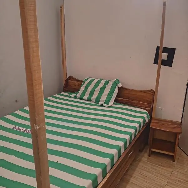 Kandi में, होटल Hôtel GB kandi
