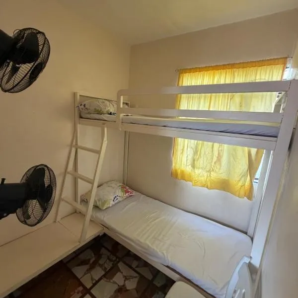 Maria Kulafu Lodging House Pier site- Santa Clara office 2nd Floor, хотел в Cagba