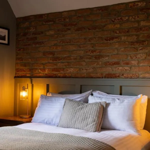The Poacher Inn, hotel u gradu Upton Grey