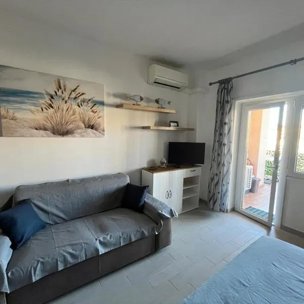 Monolocale 3 Api, hotel in Portoferraio
