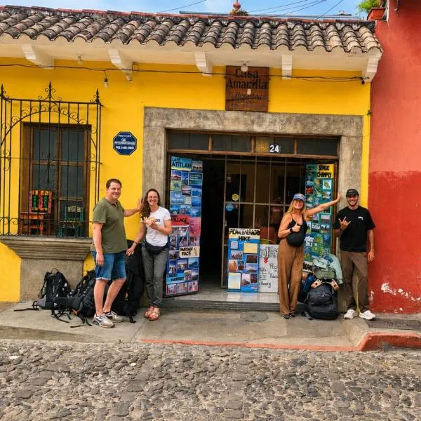 Yellow House Hostel B&B, hotel en Antigua Guatemala