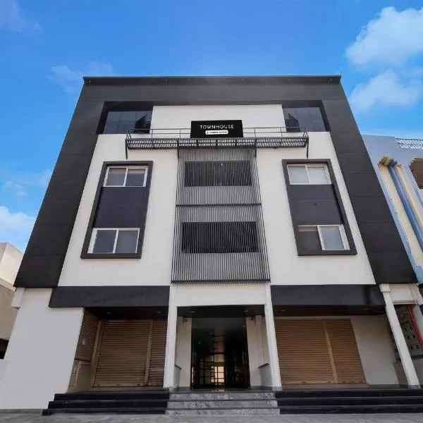 Super Townhouse Kurnool Bus Terminal Formerly Hotel Lakshmi Pride, hotel v mestu Kurnool