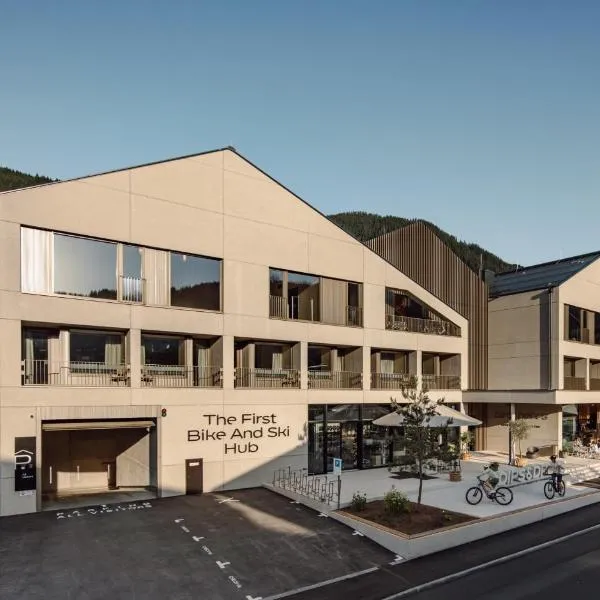 Dips&Drops - Hotel Superior, hotelli kohteessa Flachau