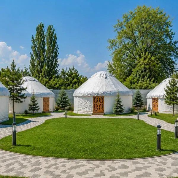 Komay Yurt Camp Karakol, hôtel à Karakol