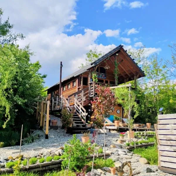 479 Tiny House, Domeniul von Agodt, hotel in Bradu
