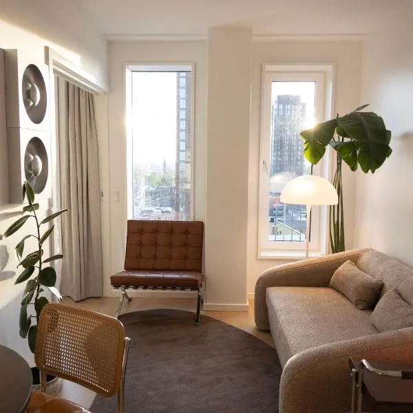 Designer apartment with city view, hotel i København