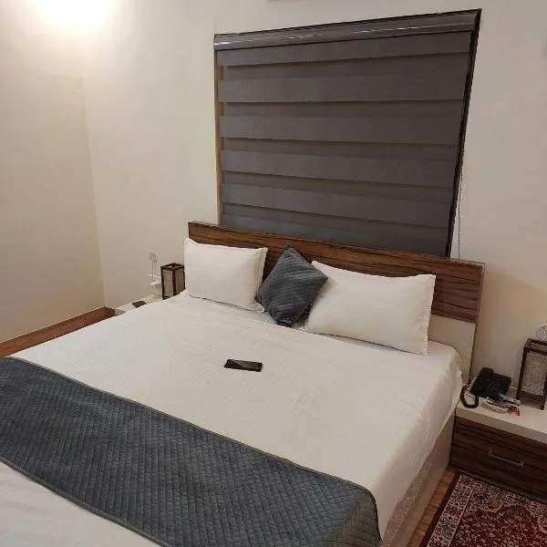Hotel O Naveen Residancy, hotel en Manesar