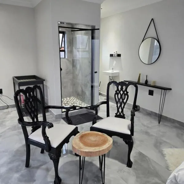 Cjabaledi Private Guesthouse, hotel u gradu Centurion