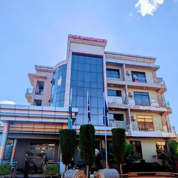 The Planet Hotel, hotel a Kahama