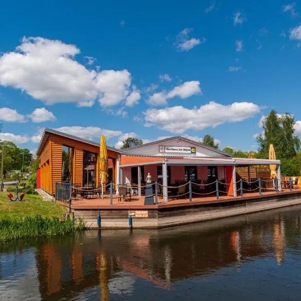 Gasthaus & Herberge Am Hafen Neukalen, hotel in Neukalen