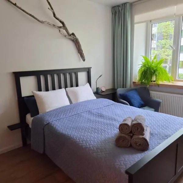 The Lake Solo Studio I Self Check-in & Free Parking, hotel em Riga