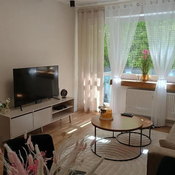 Vespera Apartment - Retkinia, hotel v Lodži
