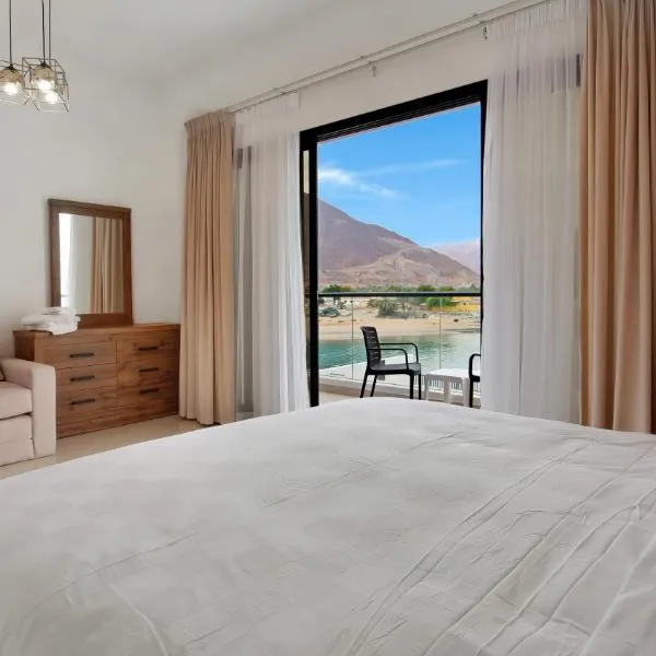 Deluxe Villas by Al Dana Paradise, hotel en Fujairah