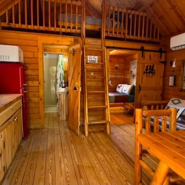 Katie's Cozy Cabins, hotel en Tombstone