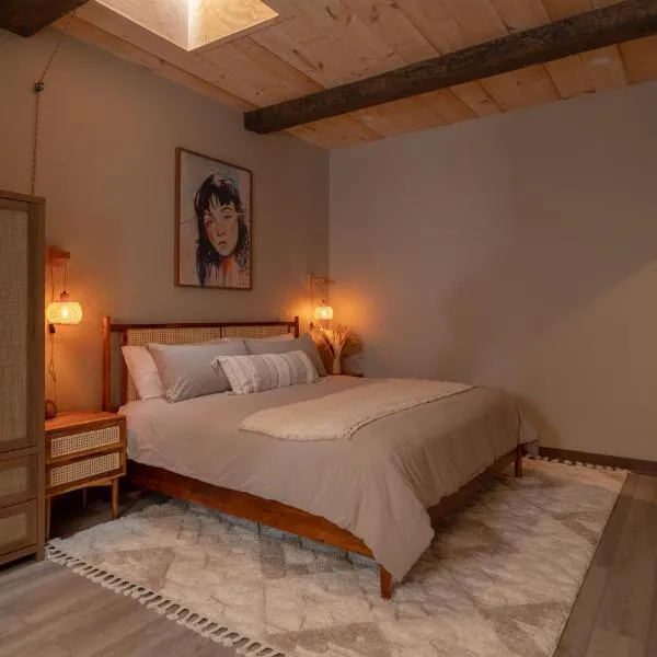 Pulaski Point Properties, khách sạn ở Chicago