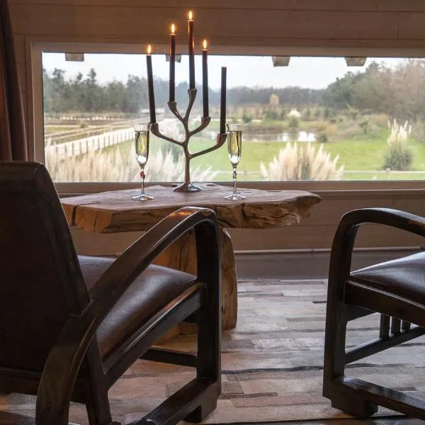 Abri Cosy - Suite Romantique en Camargue, hotel v destinaci Saint-Gilles