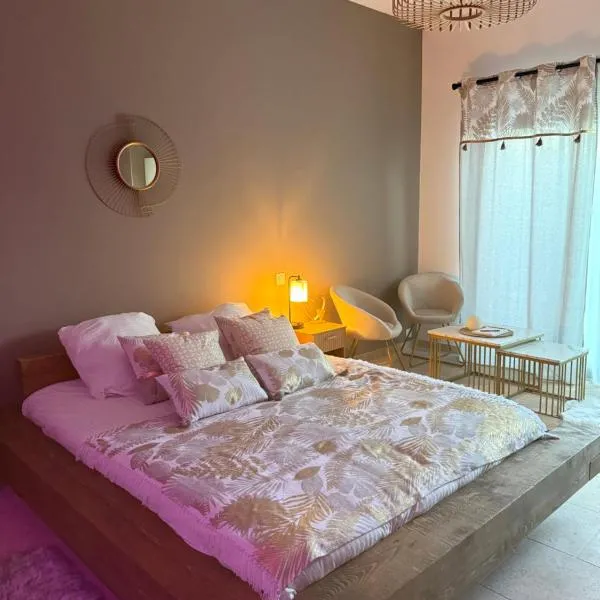 Secret Love Room, hotel in Bezouce