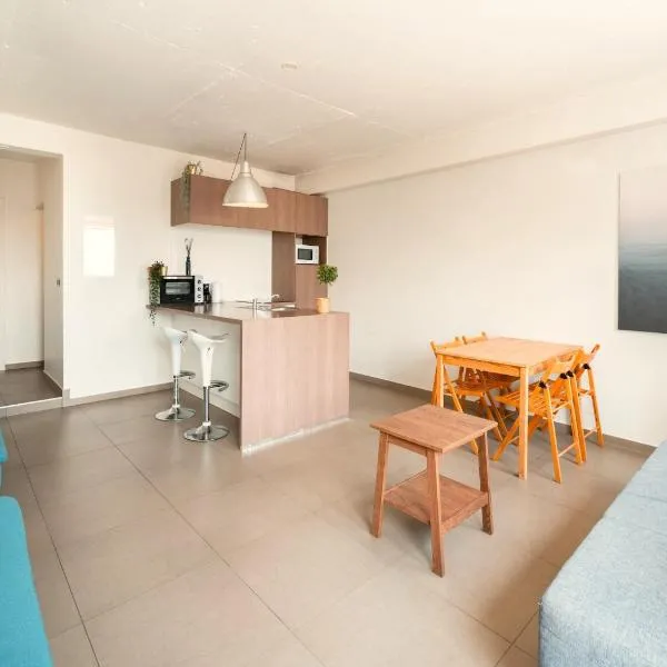 Antwerp Central Apartment for 7, hotel i Antwerpen