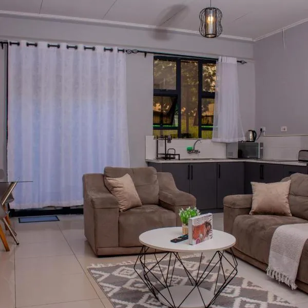 Newly built one-bedroom apartment in Kariba Heights - 2381, hotel v destinaci Kariba