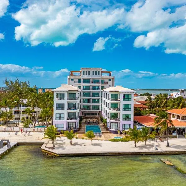 San Pedro में, होटल Diamante Beachfront Suites