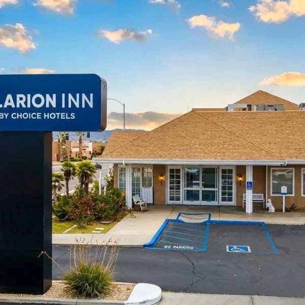 Clarion Inn Near China Lake Naval Station、リッジクレストのホテル