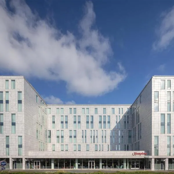 Hampton By Hilton London Stansted Airport, hotel u gradu Stansted Mountfitchet