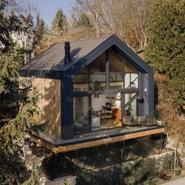 Fauna Retreat Design-Led Cabin, hotel en Zebegény
