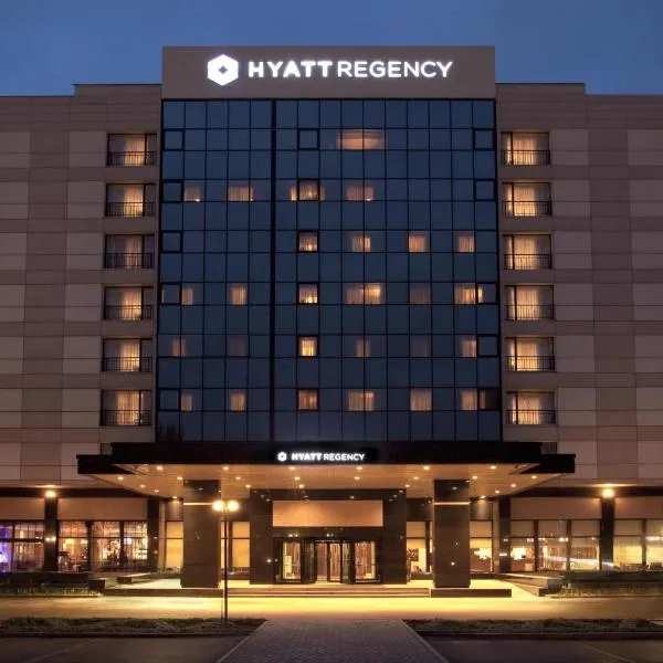 비슈케크에 위치한 호텔 하얏트 리젠시 비슈케크(Hyatt Regency Bishkek)