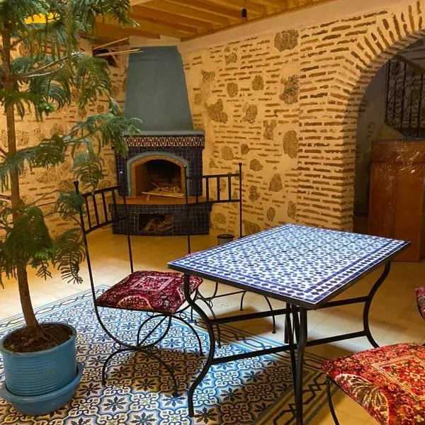 Riad Nassar，位于舍夫沙万的酒店