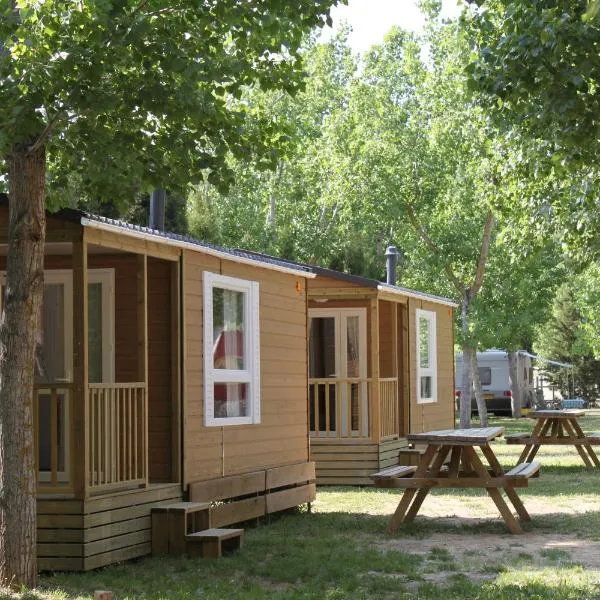 Camping de Alquézar Rio Vero – hotel w mieście Alquézar