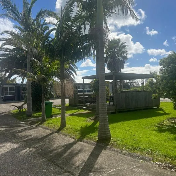 The Awanui Hotel, отель в городе Awanui