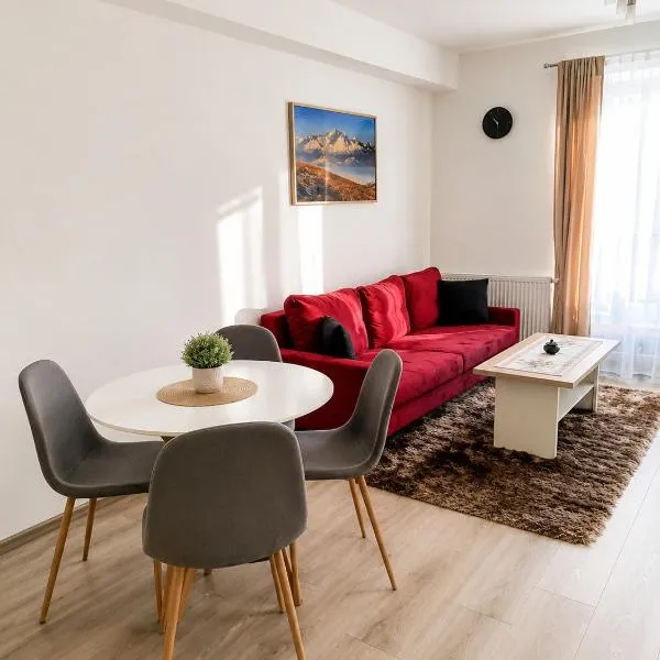 Apartment Hurbanova with Garage and Selfcheck-in, Near Tatras, khách sạn ở Poprad