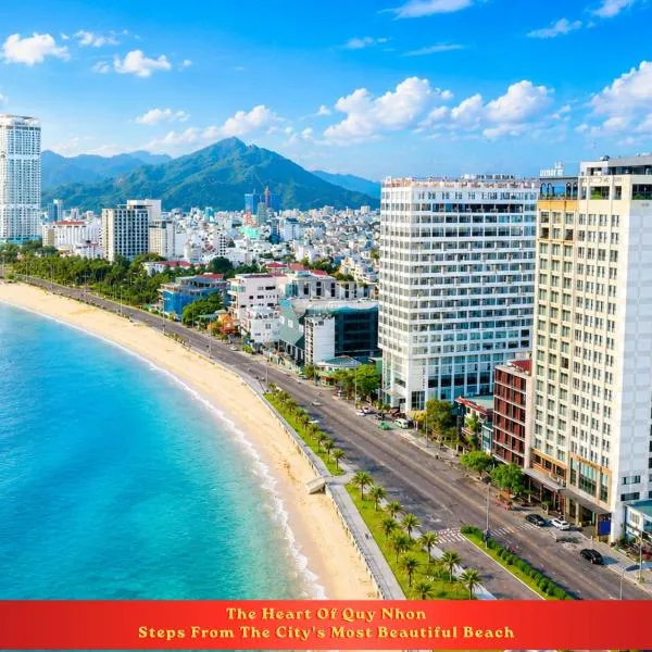 Canary Gold Hotel Quy Nhơn - Beachfront - Iconic Location, хотел в Куи Нхон