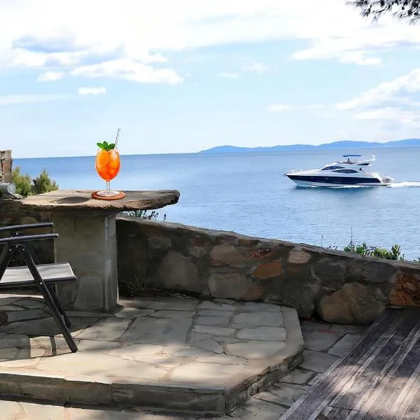 FILIPPIDIS suites, hotel v destinácii Neos Marmaras