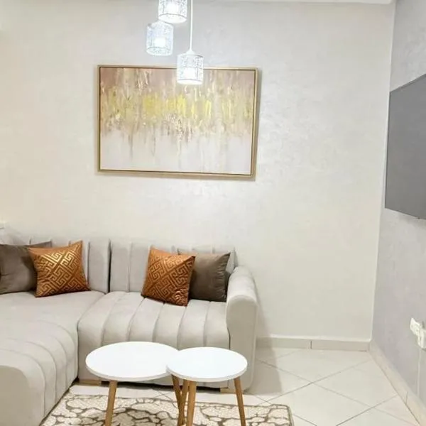 Cozy Flat in Center Kenitra 3 min from Station,位于盖尼特拉的酒店