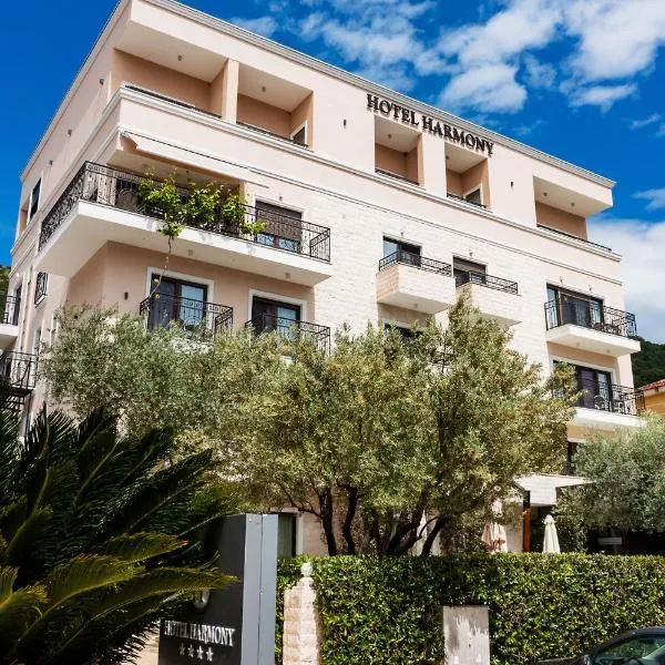 Petrovac na Moru में, होटल Hotel Harmony by Aycon
