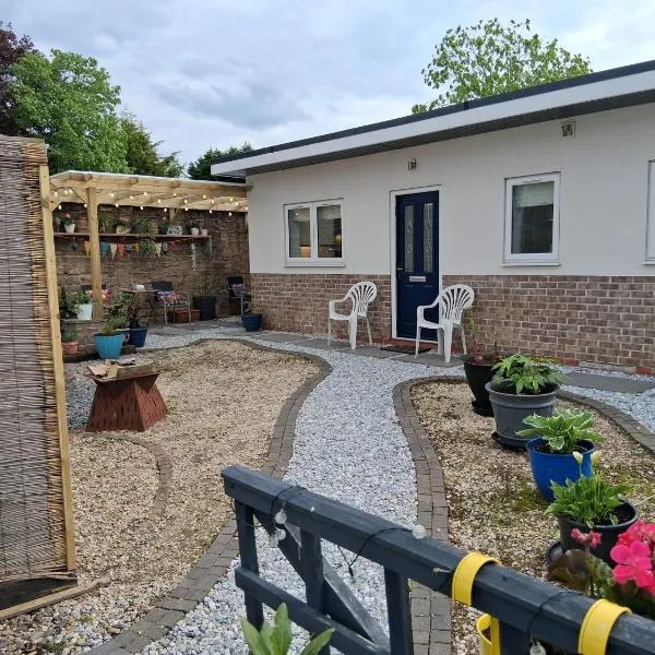 Secret Bungalow, מלון בWarsop