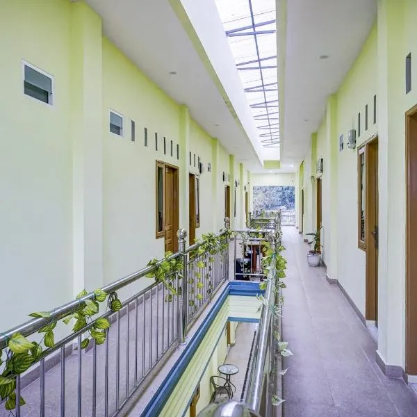 Hotel O Balige City Near Tugu Juara Monang, hotell i Balige