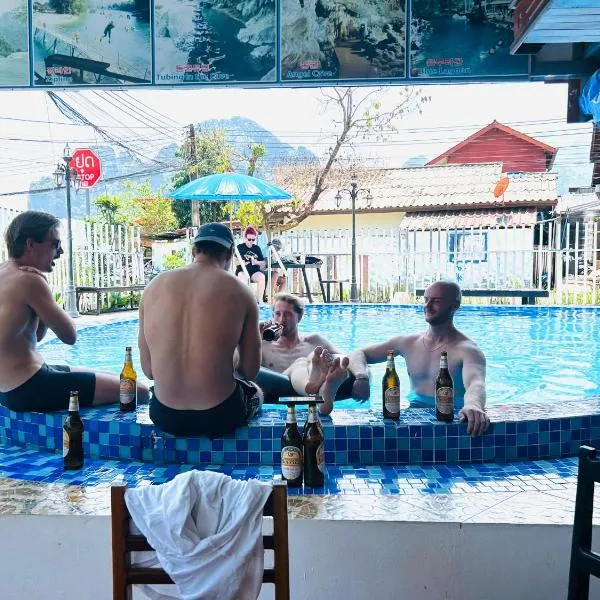 Rock Backpackers Central Hostel, hotell i Vang Vieng