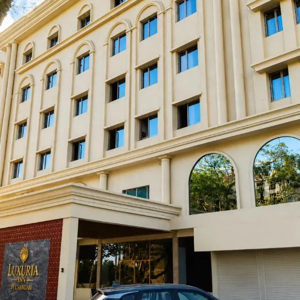 Luxuria Inn By Chandan, hotel di Junagadh