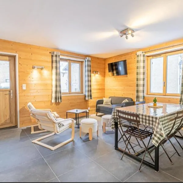 Gîte de Lanserlia, hotel u gradu 'Val Cenis'