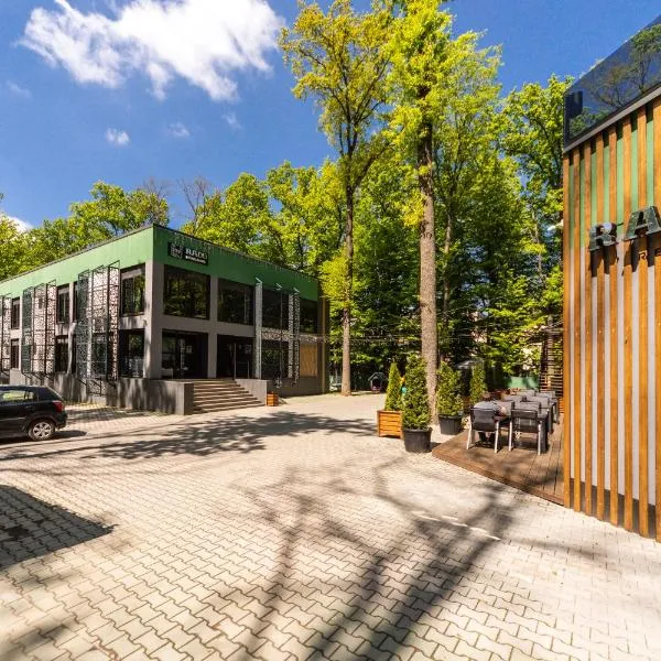 Rado Hotel Spa, hotelli kohteessa Khmilnyk