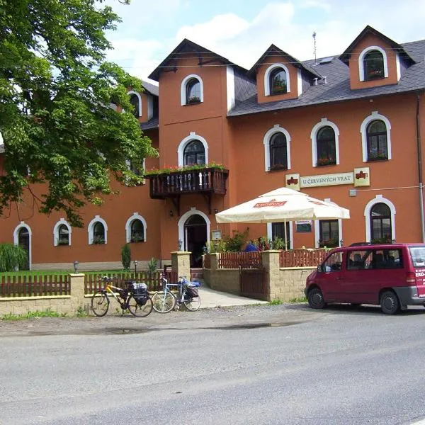 Penzion U červených vrat, hotel v destinaci Chudolazy
